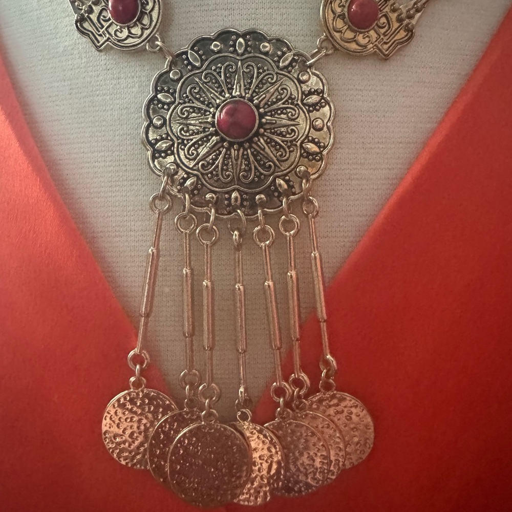 Delilah Gold and Red Medallion Necklace NWT - Picture 2 of 6